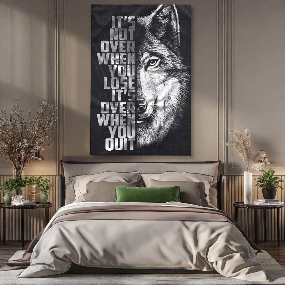 Tablou canvas cu tablou canvas cu lup si mesaj, fara rama, pe sasiu de lemn, pe perete intr-un dormitor